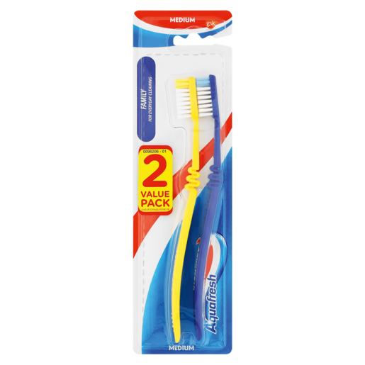 Aquafresh Medium Family Toothbrush 2 Pack